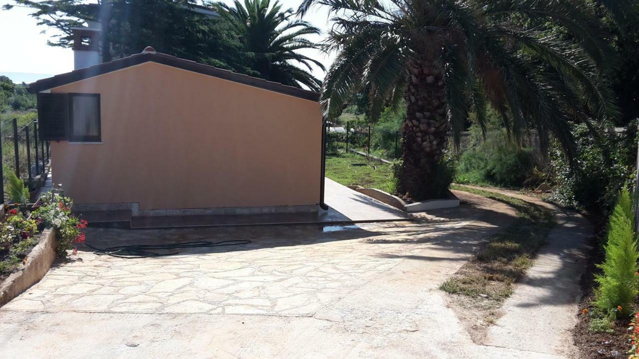 Apartment Kika Ližnjan Exterior foto